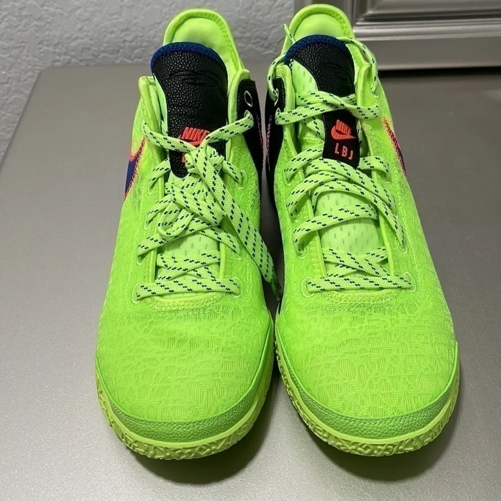 Mens Nike ZOOM LEBRON NXXT GEN 'GLITCH' Size 12 Brand New No Box DR8784-300 - Picture 2 of 5